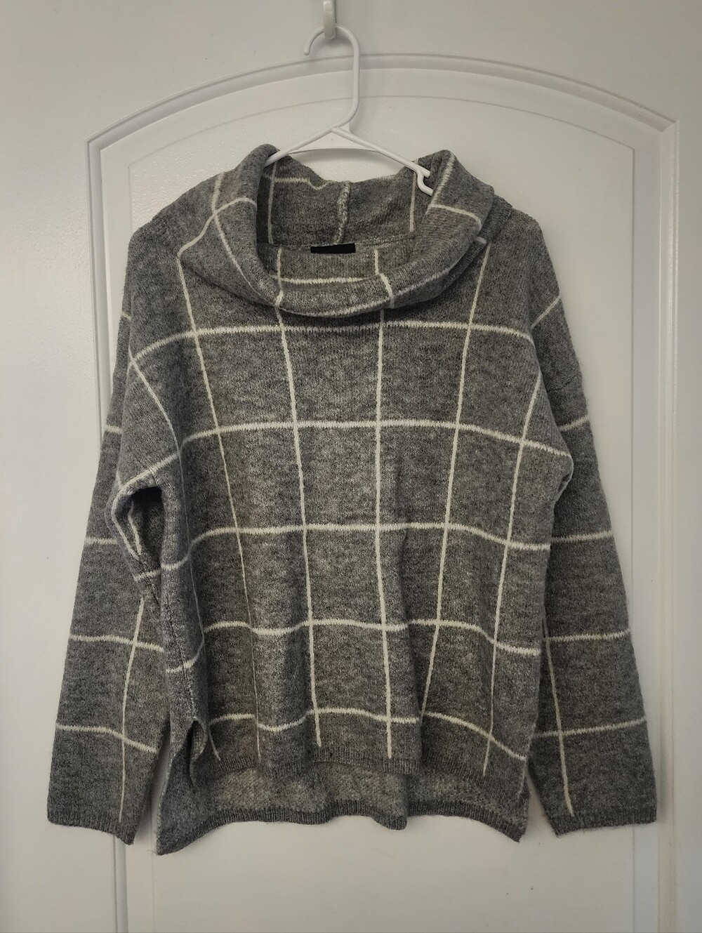 Lumiere Women's Long Sleeve Windowpane Plaid Cowl Neck Pullover Sweater Small S